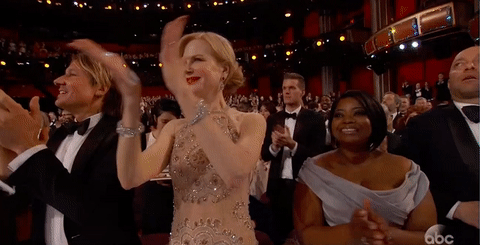 Copertina di Nicole Kidman svela il segreto del suo bizzarro applauso agli Oscar