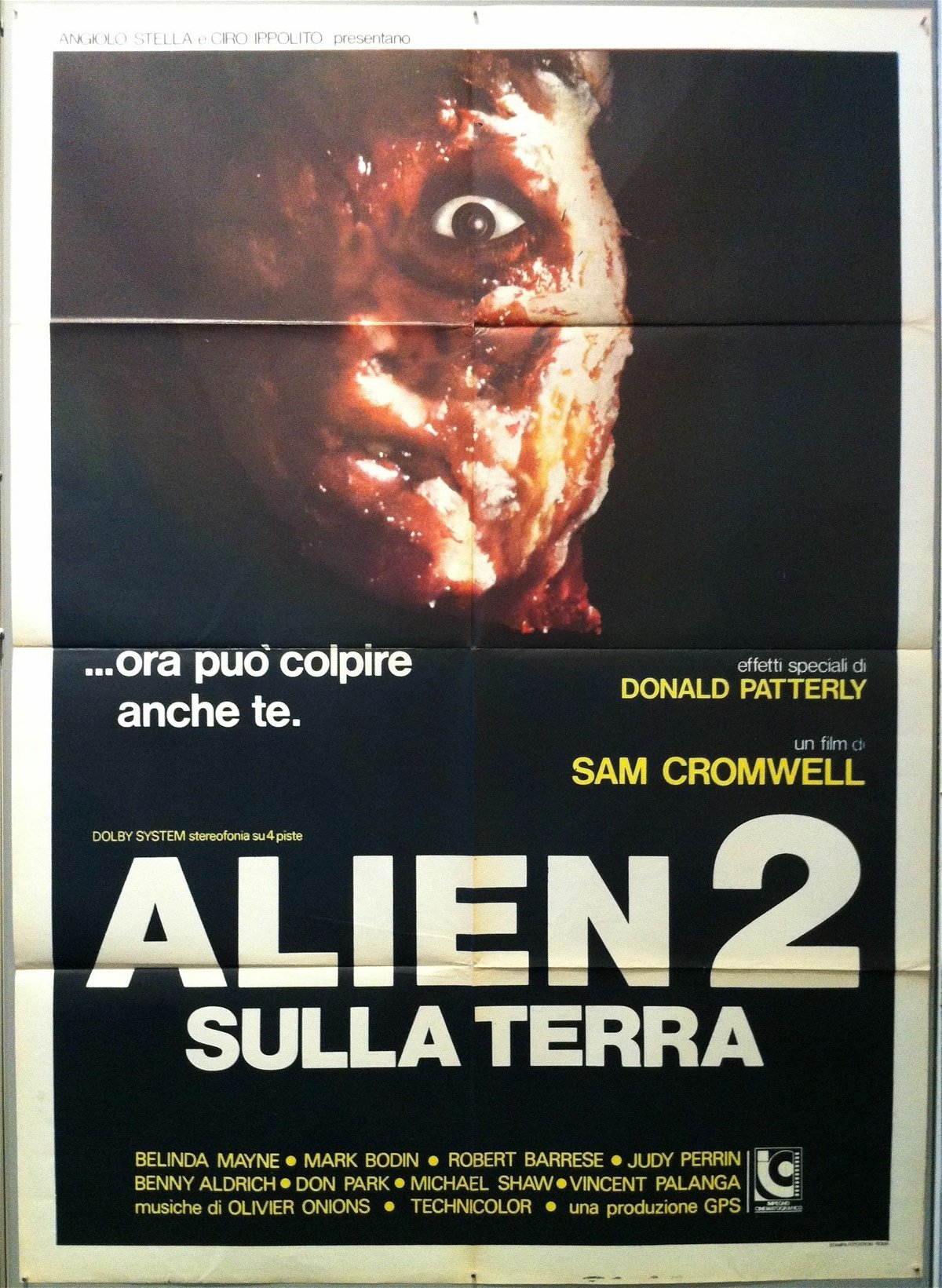 La locandina di Alien 2 sulla Terra