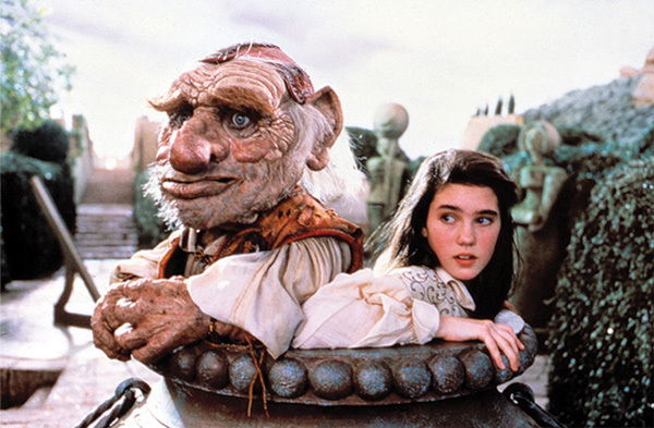 Gogol e Sarah in una scena di Labyrinth Gil troll Gogol e Sarah in un'immagine del fantasy Labyrinth