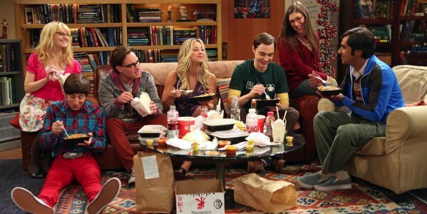 Gli attori di The Big Bang Theory durante una scena