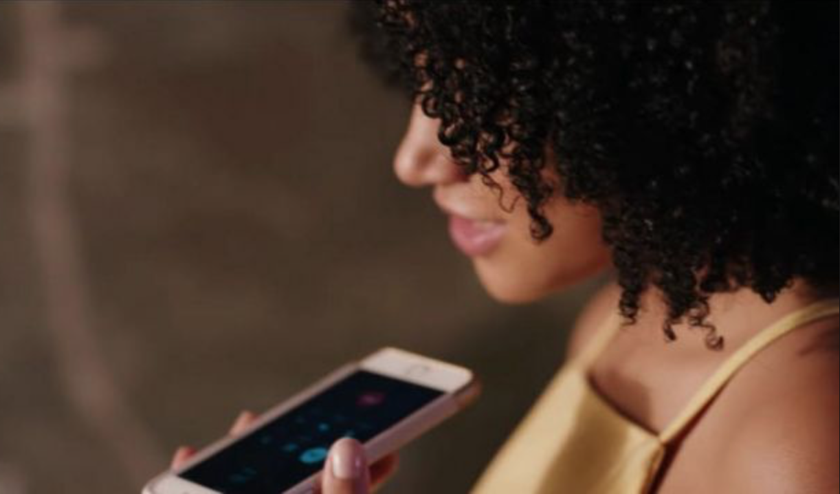 Noi siamo tutto Una scena al telefono in Noi siamo tutto