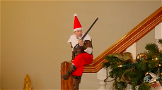 Copertina di Jaime Lannister diventa un terrificante mini-elfo di Natale