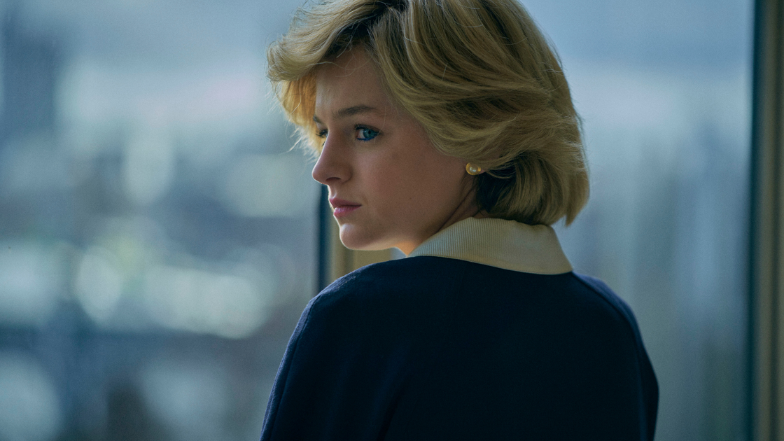 Copertina di The Crown, il finale (amaro) della quarta stagione