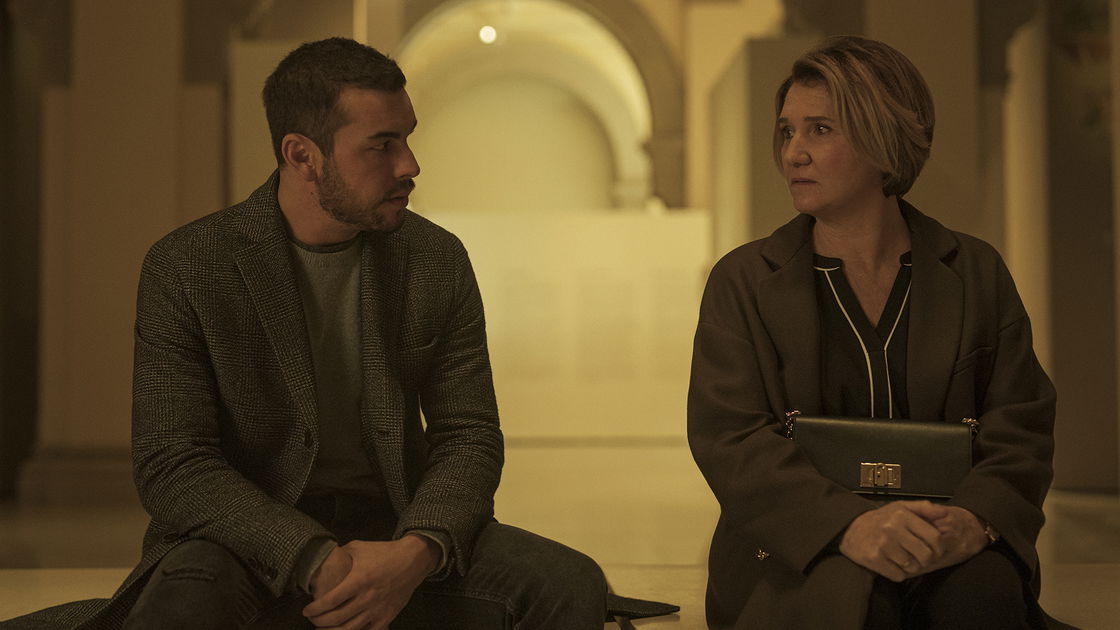 Copertina di Suburbia Killer: cosa rivela il trailer della serie Netflix ispirata al libro di Harlan Coben