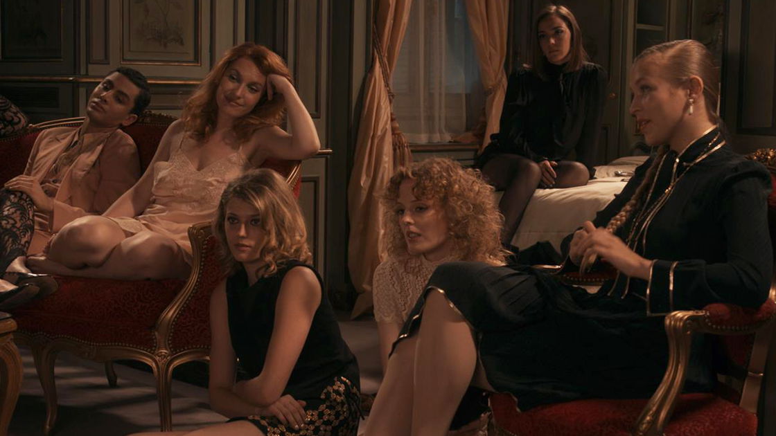 Copertina di Madame Claude: Netflix ci porta in Francia negli anni '60, nel mondo del sesso a pagamento