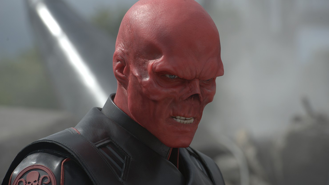 Copertina di Hugo Weaving, la verità sul suo mancato ritorno nel MCU come Teschio Rosso