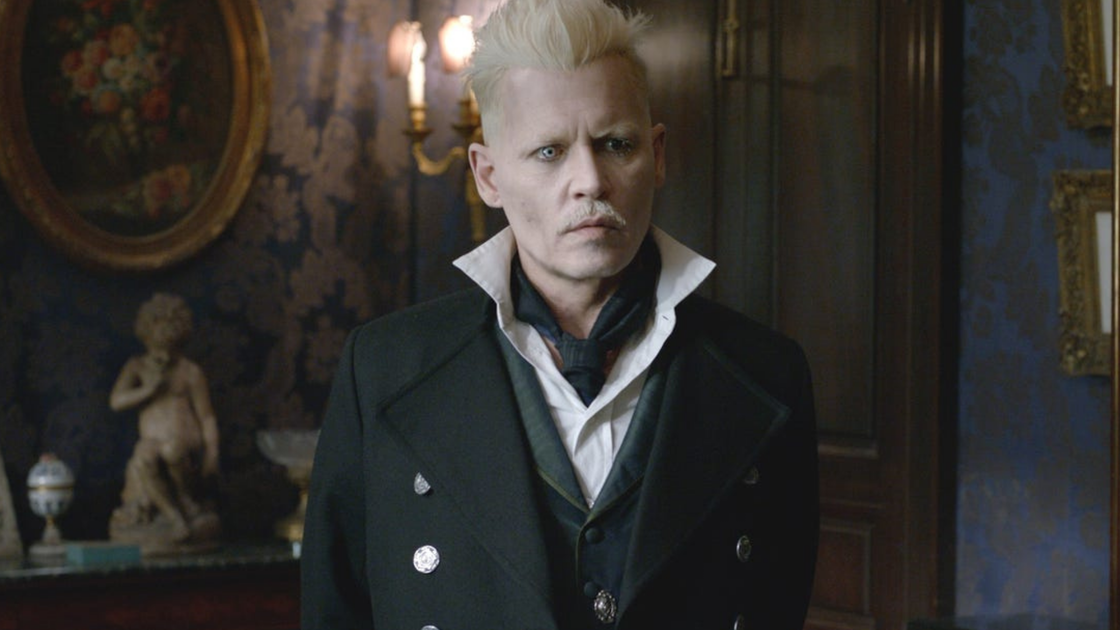 Copertina di Cosa si nasconde dietro al silenzio di J.K Rowling sul licenziamento di Johnny Depp?