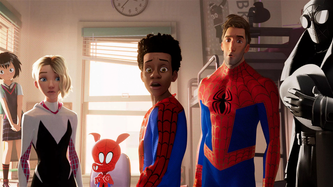 Copertina di Scott Derrickson conferma: tutte le versioni di Spider-Man fanno parte del MCU