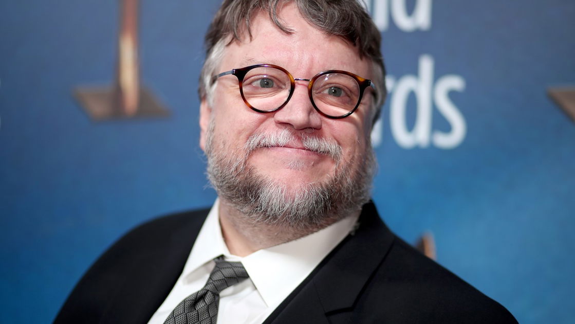 Copertina di I Simpson: la nuova guest star è Guillermo del Toro!