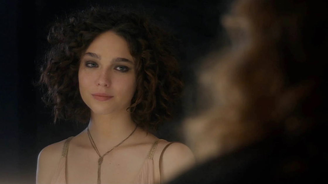Copertina di Matilda De Angelis, tutto sull'attrice italiana