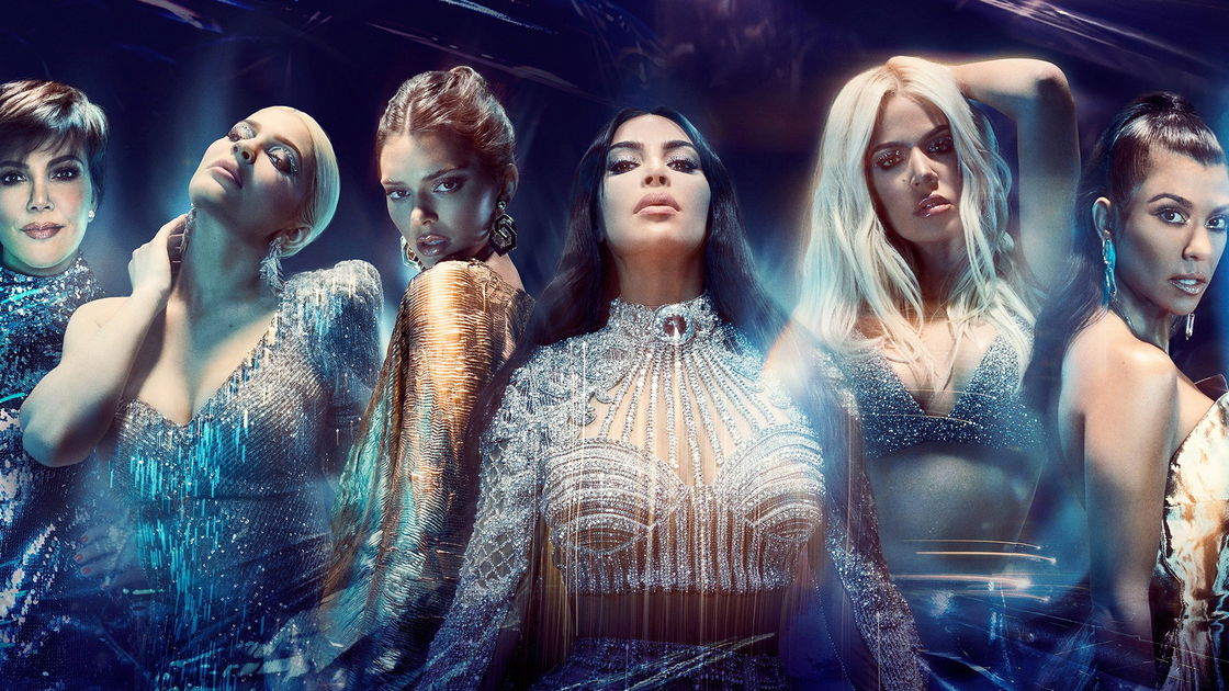 Copertina di 10 (+1) cose che ti serve sapere per capire Al passo con i Kardashian
