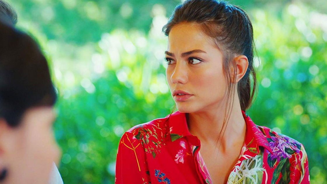 Copertina di Tutte le serie TV con Demet Özdemir: quali sono e dove vederle