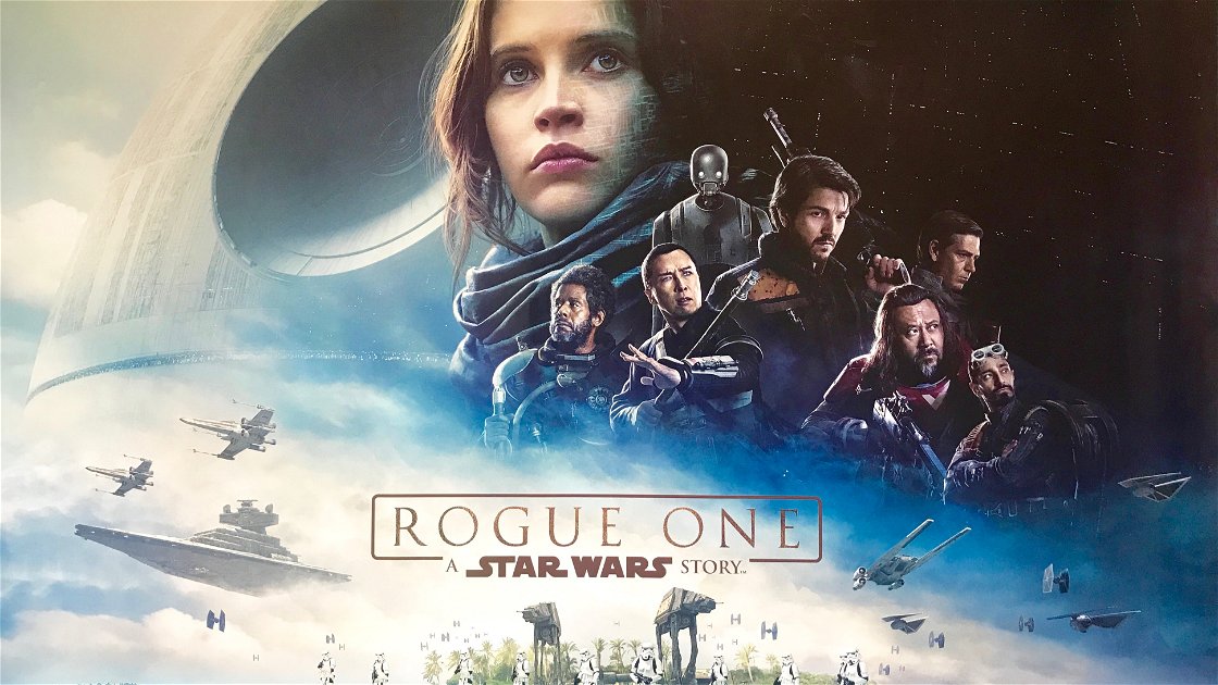 Copertina di Rogue One: A Star Wars Story, la recensione del primo spin-off della saga