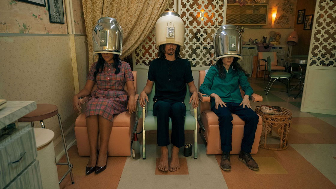 Copertina di The Umbrella Academy, le nuove foto della stagione 2 (e cosa svelano)