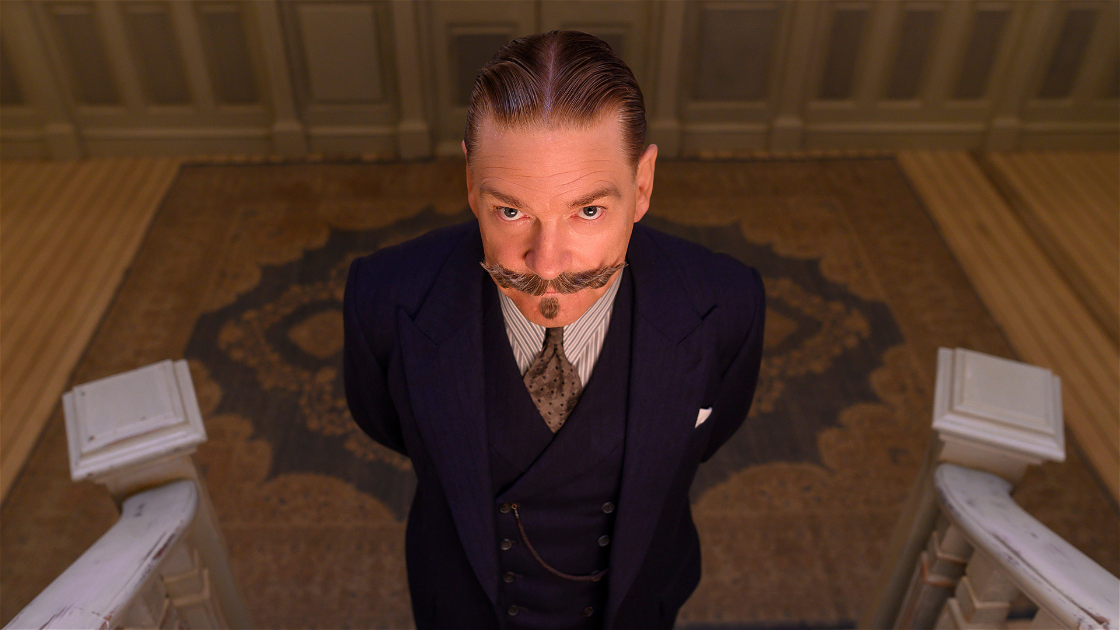Copertina di Assassinio sul Nilo, la recensione: il Poirot di Branagh diventa più cupo, moderno e personale