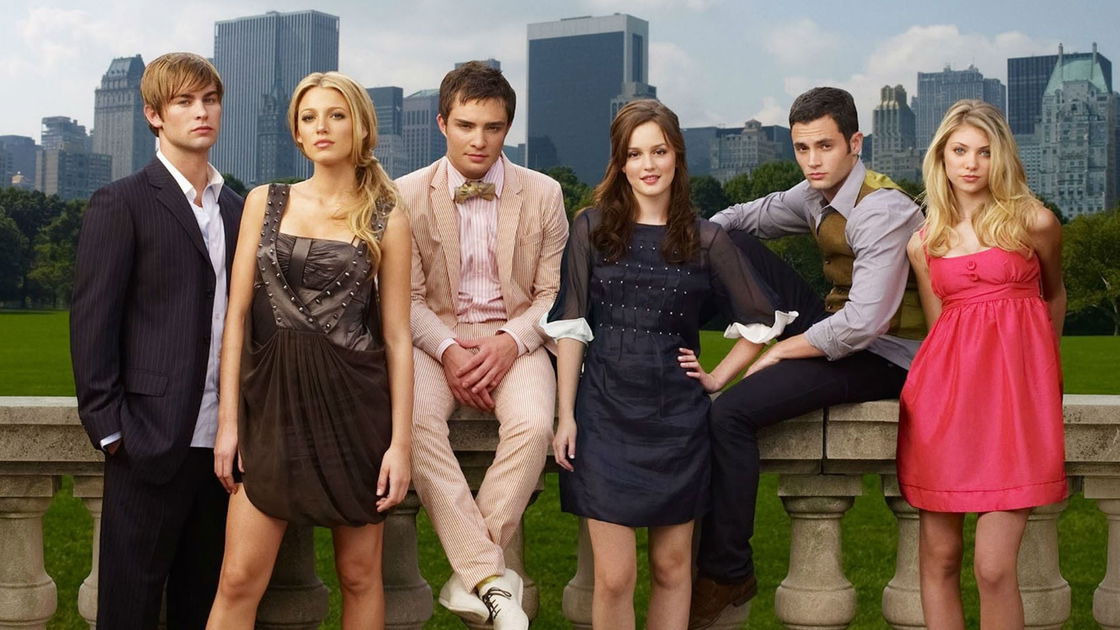 Copertina di Il reboot di Gossip Girl è stato rimandato: non lo vedremo neanche tra un anno