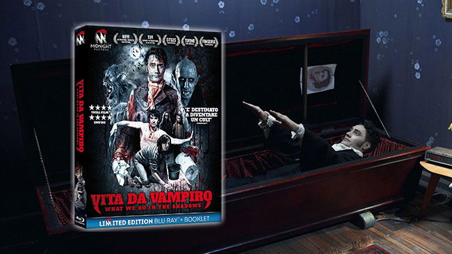 Copertina di What We Do in the Shadows, il mockumentary sulla vita dei vampiri arriva in DVD e Blu-ray!