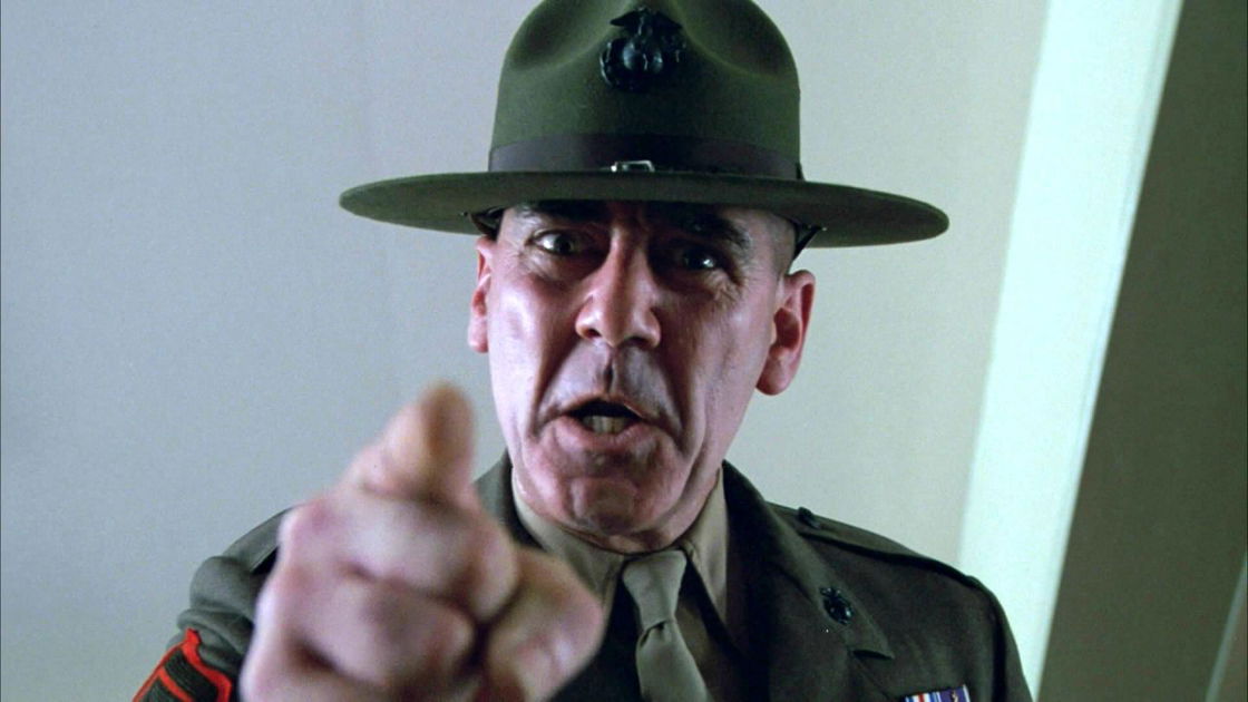 Copertina di Full Metal Jacket, le frasi celebri del capolavoro di Stanley Kubrick