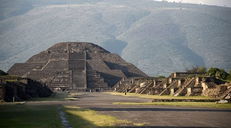 Cover of A secret tunnel under the Pyramid of the Moon: is it the 'passage to the underworld'?