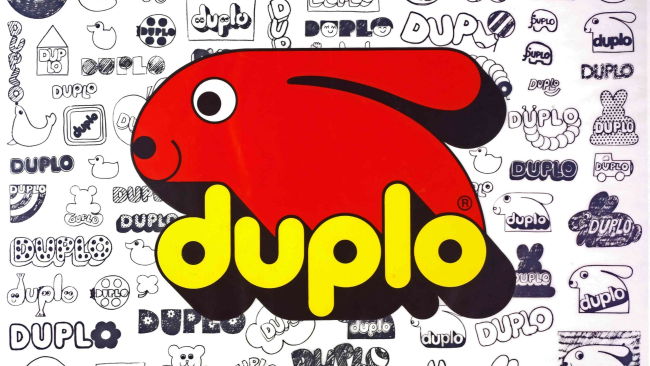 Copertina di LEGO Duplo, i celebri mattoncini colorati per i più piccoli compiono 50 anni