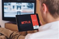 Copertina di Netflix testa la funzione shuffle, per riprodurre gli episodi casualmente