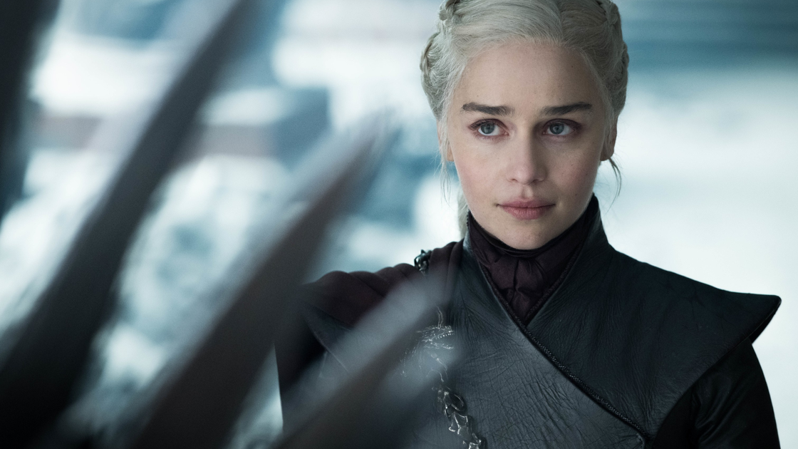 Copertina di Olivia Colman o Emilia Clarke: chi sarà la regina degli Skrull in Secret Invasion?