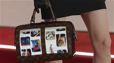 Copertina di Sì, Louis Vuitton ha realizzato delle borse con display flessibili