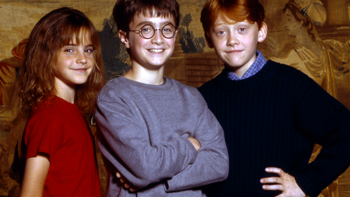 Copertina di Harry Potter torna in sala e in TV: il calendario completo di tutti gli eventi natalizi a tema Hogwarts