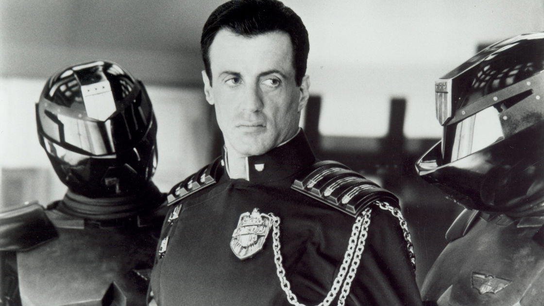 Copertina di Dredd - La Legge sono io, le frasi del film cult con Sylvester Stallone