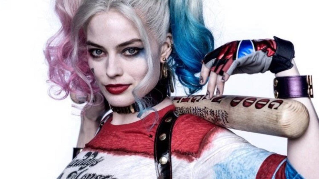 Copertina di Un nuovo film su Harley Quinn vietato ai minori: le parole di Margot Robbie
