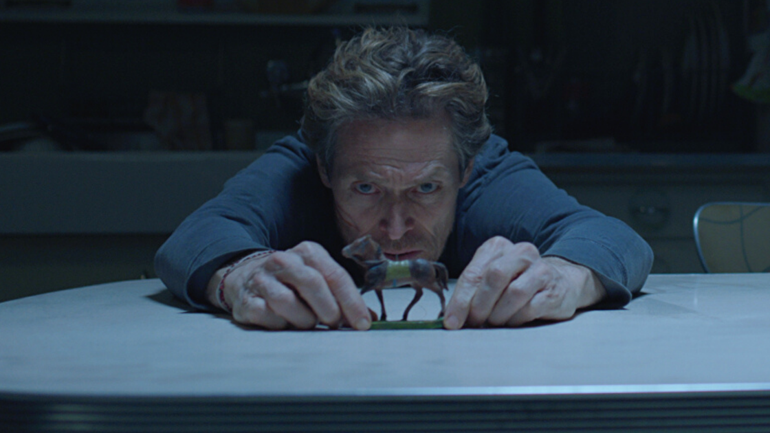 Copertina di Siberia, Abel Ferrara e Willem Dafoe sono di nuovo insieme in uno dei primi ritorni estivi in sala