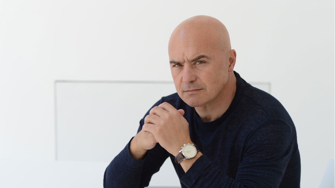 Copertina di Il Re: il prison drama italiano con Luca Zingaretti