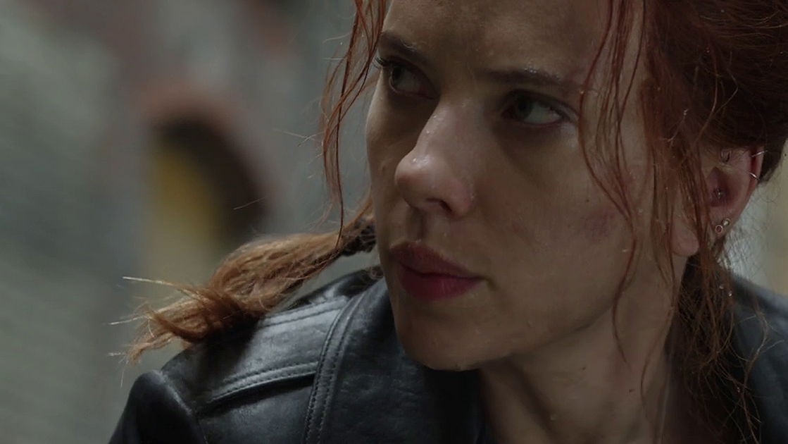 Copertina di Black Widow, il nuovo poster e il trailer finale del film