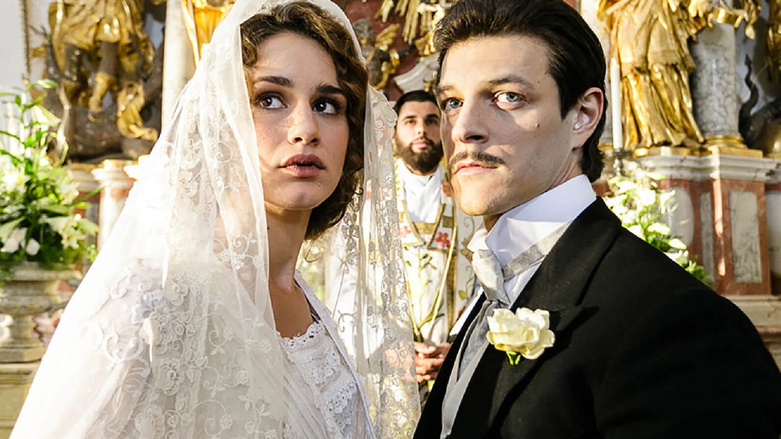 Copertina di Gran Hotel: tutte le versioni e gli adattamenti della serie TV spagnola