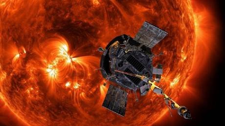 Copertina di La sonda Parker ci regala scatti mai così vicini alla corona solare
