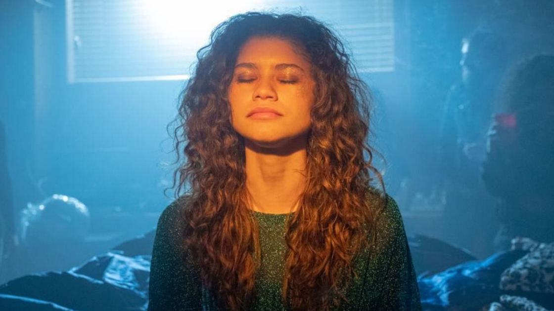 Copertina di Zendaya racconta il (mancato) ritorno sul set per Euphoria 2: "Eravamo pronti e poi tutto si è fermato"