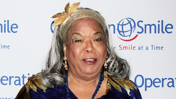 Copertina di È morta Della Reese, Tess nella serie TV Il Tocco di un Angelo