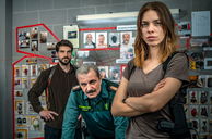 Copertina di Il sapore delle margherite: cosa devi sapere sulla serie crime vietata ai minori