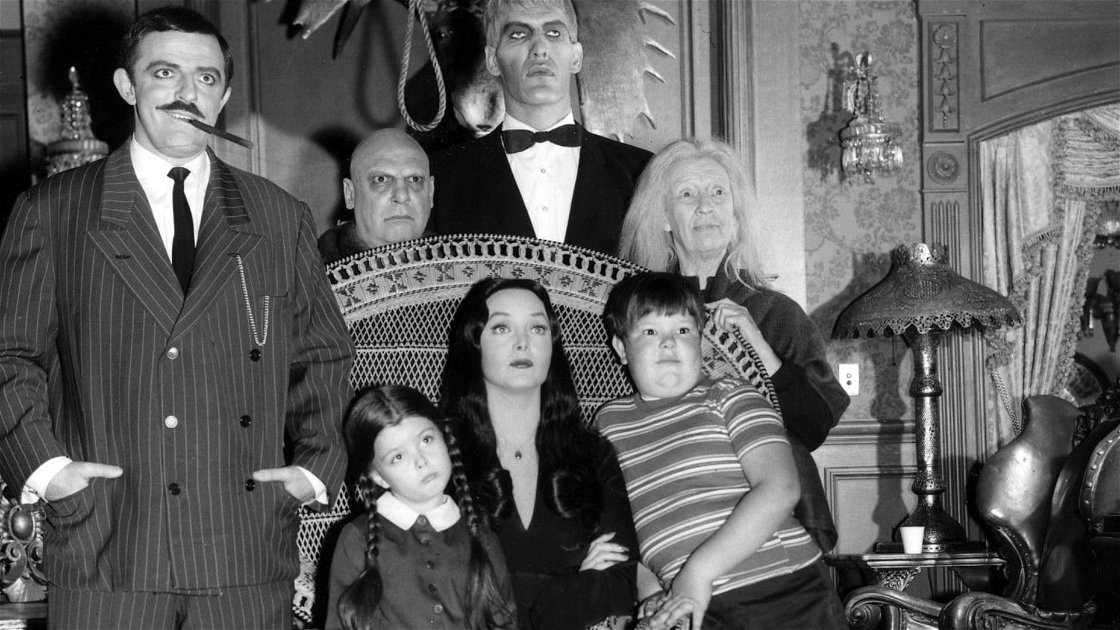 Copertina di La Famiglia Addams: Tim Burton al lavoro su una serie TV live-action