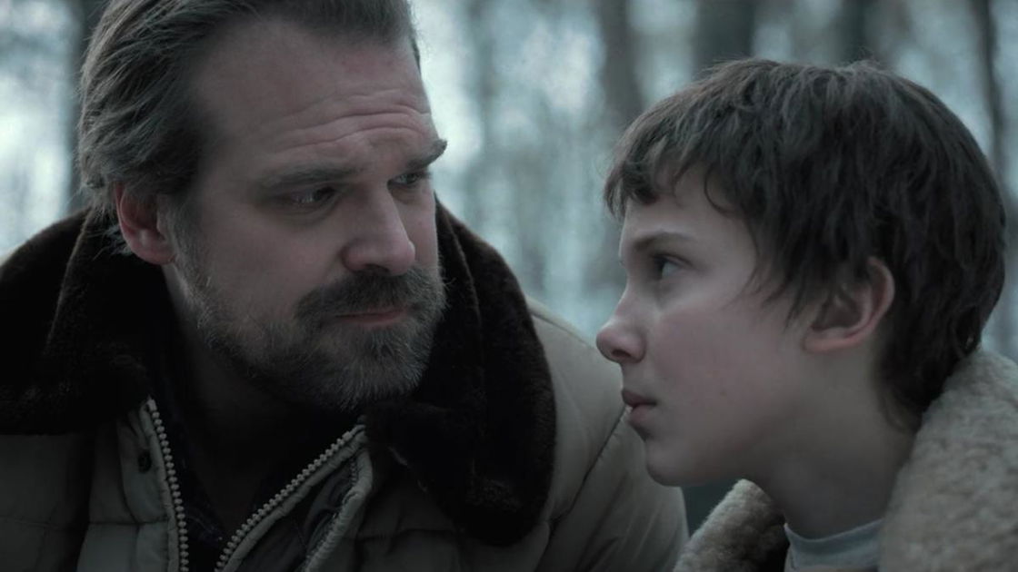 Copertina di Stranger Things 3 esaminerà più a fondo la relazione tra Undici e Hopper