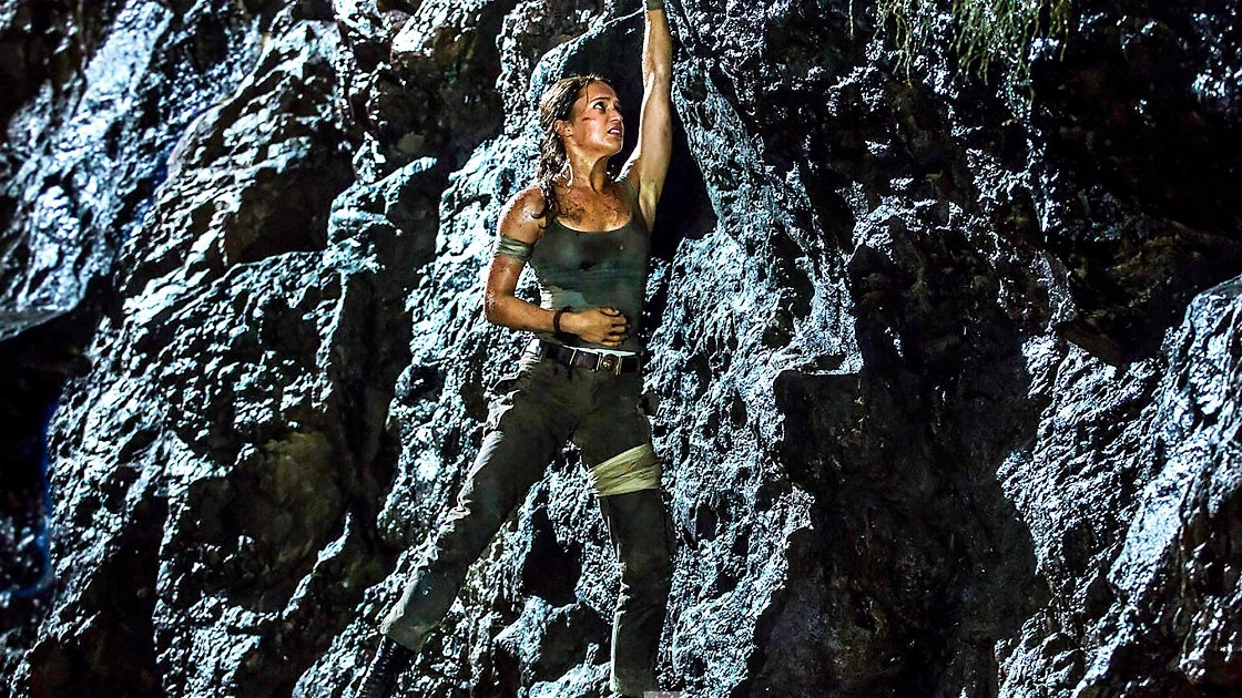 Copertina di Tomb Raider: Alicia Vikander in una nuova immagine di Lara Croft nel reboot