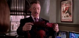Copertina di 'Spider-Man è un idiota!', J.K. Simmons riprende il ruolo di JJJ in una parodia di Avengers: Infinity War