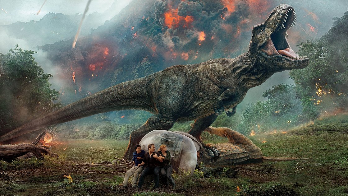 Copertina di 10 curiosità su Jurassic World - Il regno distrutto, il sequel con Chris Pratt e Bryce Dallas Howard