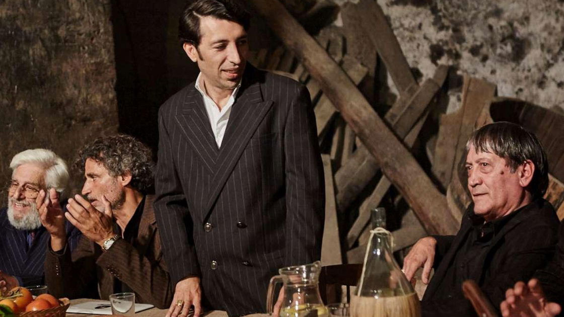 Copertina di Quel bravo ragazzo: dal cast alle location, tutto sul film con Herbert Ballerina