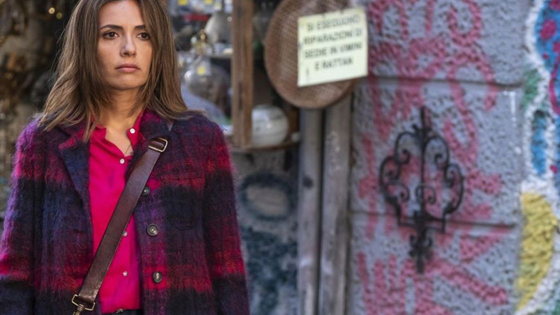 Copertina di Mina Settembre: gli attori nel cast e i loro personaggi