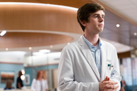 Copertina di 10 serie da guardare se ami The Good Doctor, la serie con Freddie Highmore