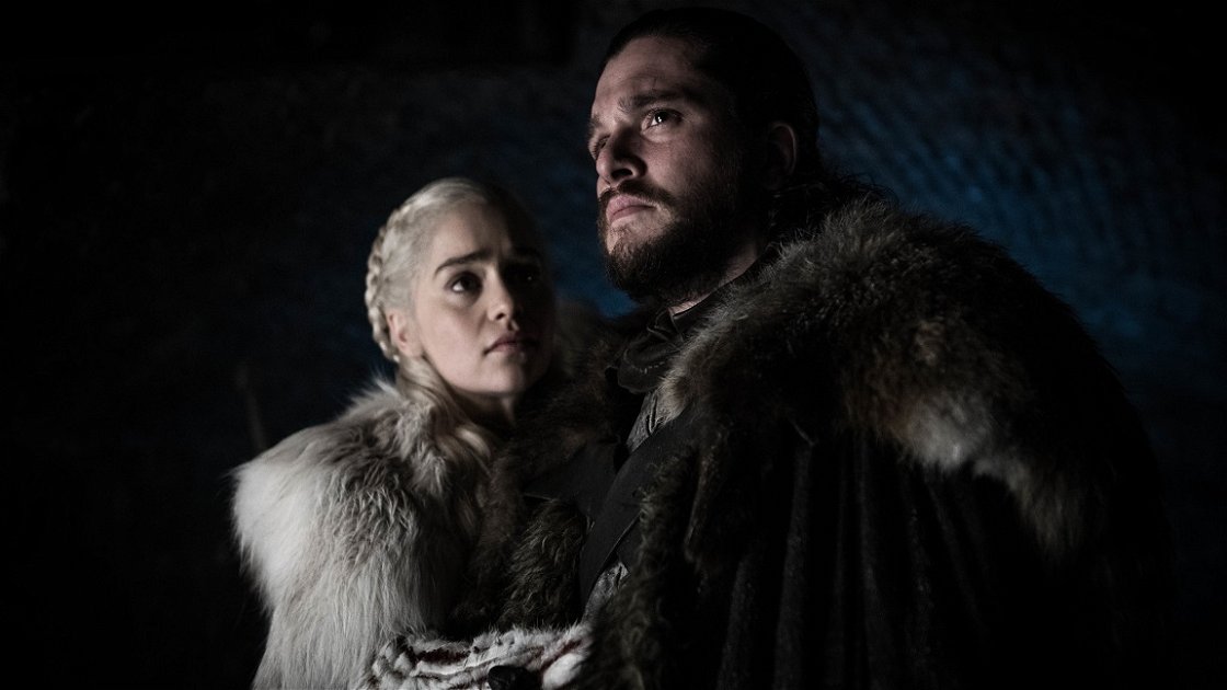 Copertina di Game of Thrones: Jon e Dany, Kit Harington svela la sua scena preferita con Emilia Clarke