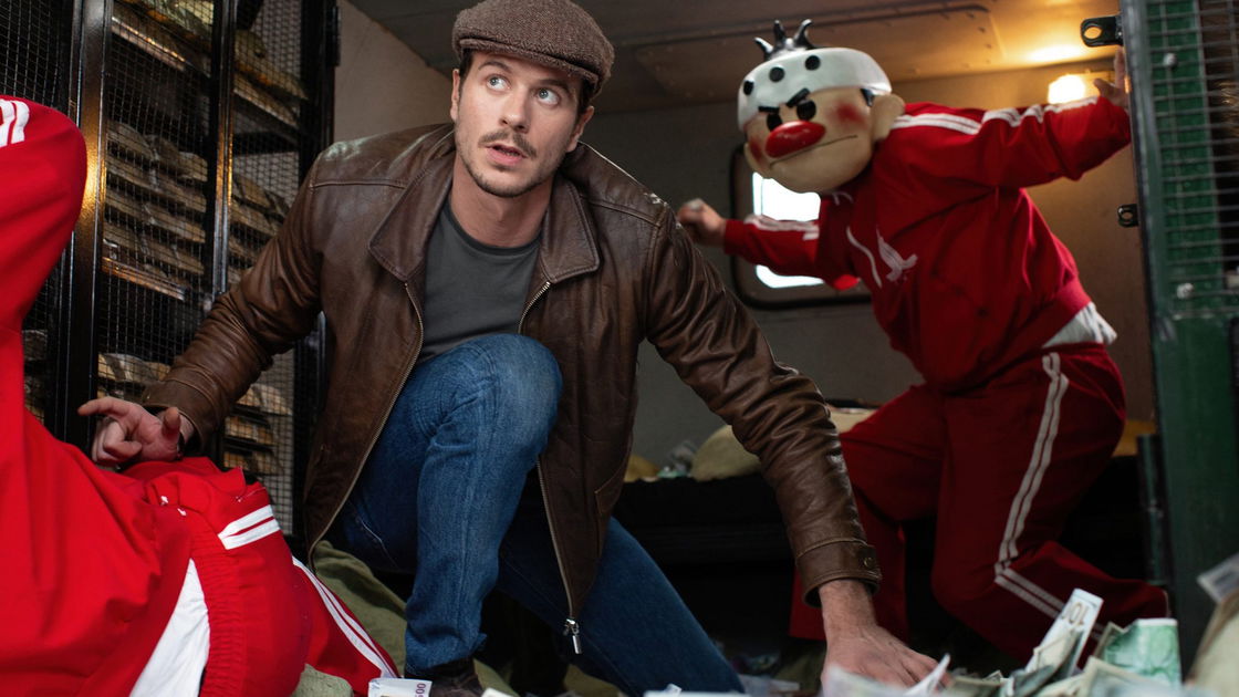 Copertina di Major Grom - Il medico della peste, 10 curiosità sul film d'azione russo di Netflix