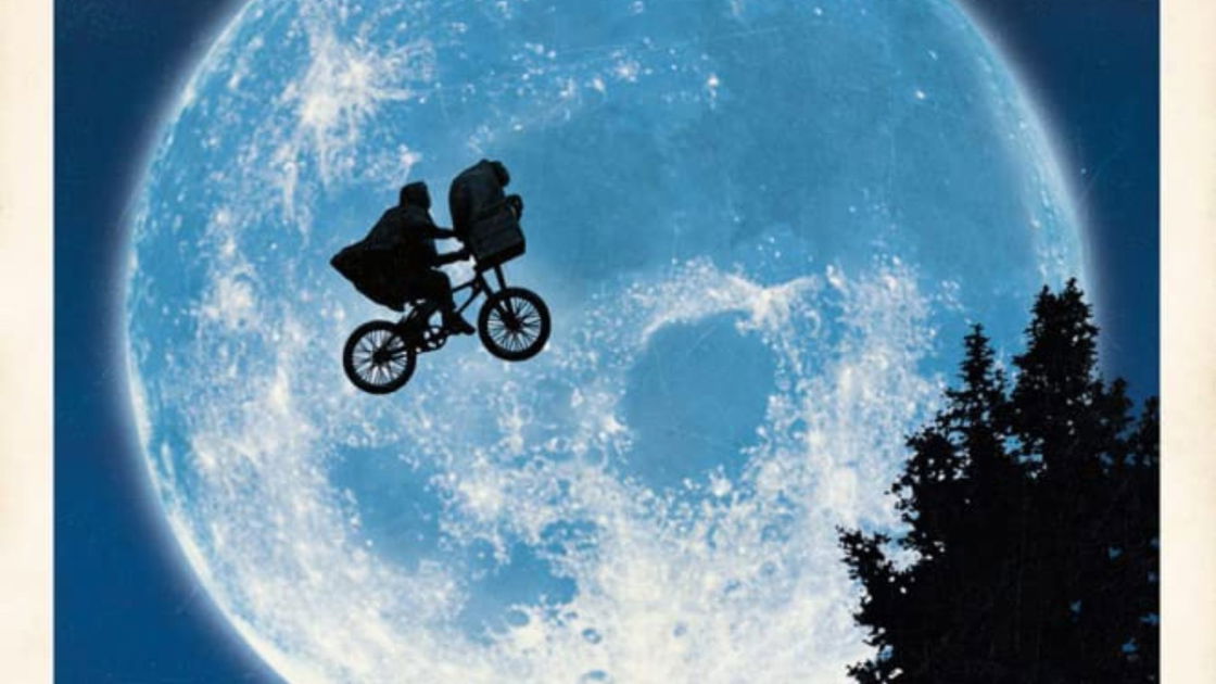 Obálka ET the Extra Terrestrial, 5 gadgetů k oslavě 40 let