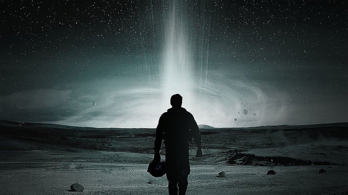 Copertina di Interstellar: il drammatico finale alternativo del film